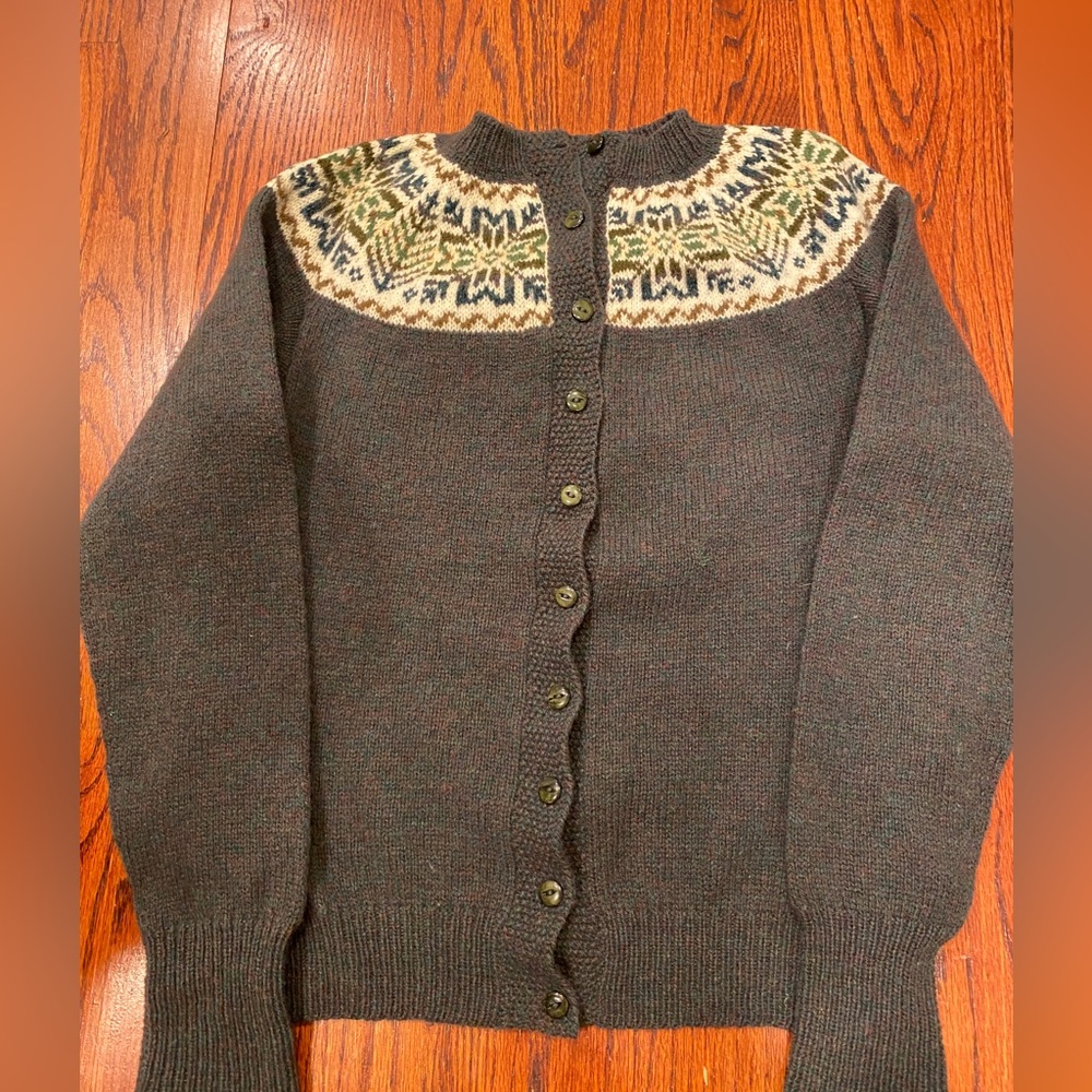 Vintage Shetland cardigan, the real deal!